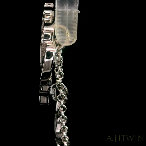 14K White Gold Lamed Textured Bet Heart Pendant and 18 inch 14K White Gold Chain Necklace both Rhodium Plated Necklace